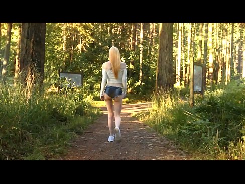 ❤️ Emakume ederra poliki mugitzen da, ez biluzik bideoa ️ Izorratu bideoa  %eu.mypornpics.ruan ❌️❤
